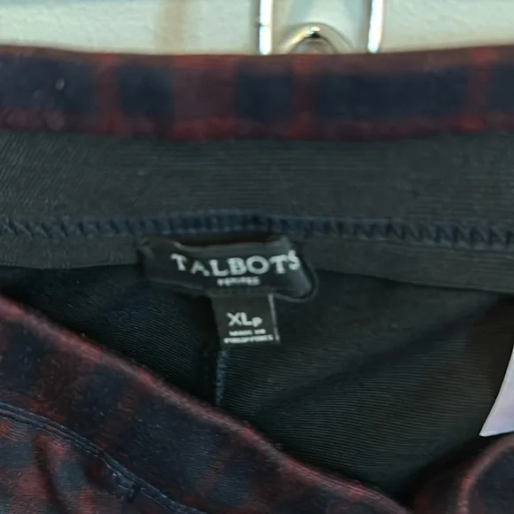 Talbots Pull-on Plaid Stretch Ankle Pants Burgundy/Navy Size XL Petite - Picture 4 of 5